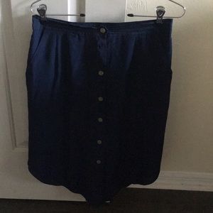 Madewell navy midi skirt!